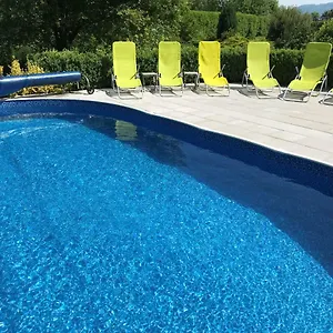 dvur-stran.karlovyvary-hotels.com/